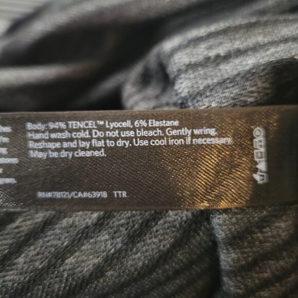 Eileen Fisher Long Sleeve Top Grey Black Striped Size Small - Picture 4 of 4